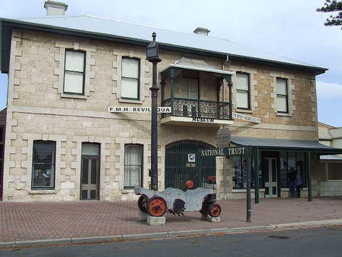 The Old Wool And Store Grain Museum Beachport - E Caravan Parks 1