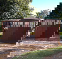 Victorian Truck Drivers Memorial - E Caravan Parks