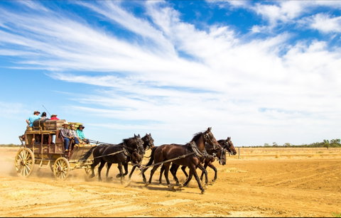 14 Day Gems Of The Outback - E Caravan Parks 0