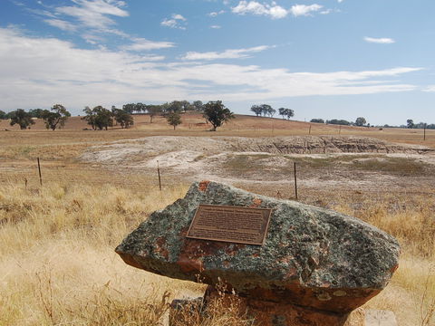 Sergeant Smyth Memorial - E Caravan Parks 1