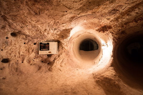 Umoona Opal Mine And Museum - E Caravan Parks 1