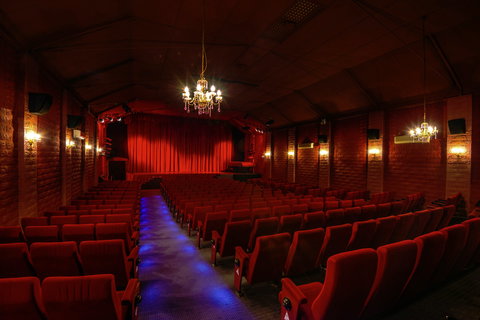 Avoca Beach Picture Theatre - E Caravan Parks 1