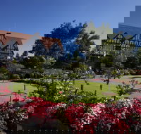 Cockington Green Gardens - E Caravan Parks