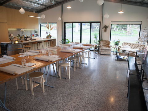Hazy Tales Studio - E Caravan Parks 0