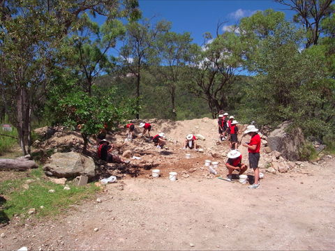 Mount Hay Gemstone Tourist Park - E Caravan Parks 1