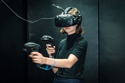 VR Plus  - Melbourne's Ultimate Virtual Reality Experience - E Caravan Parks 0