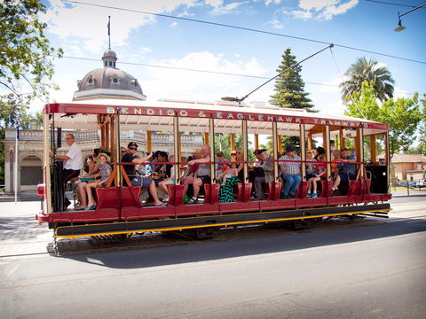 Bendigo Tramways Vintage Talking Tram - E Caravan Parks 0