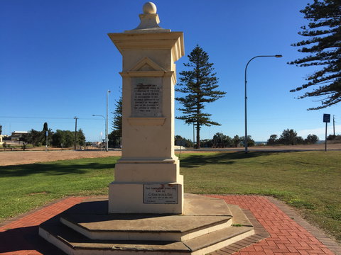 Bews Memorial, Wallaroo - E Caravan Parks 0
