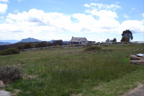Craig's Hut - E Caravan Parks 2