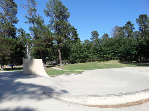 Fadden Pines Playground - E Caravan Parks 1