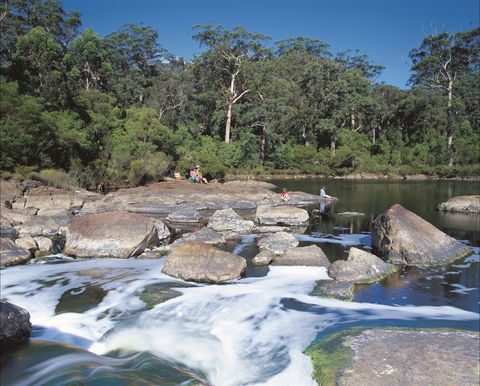 Noble Falls - E Caravan Parks 0