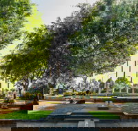 Sculpture Garden Campbelltown - E Caravan Parks