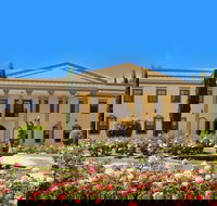 Barossa Chateau Queens Rose Garden - E Caravan Parks