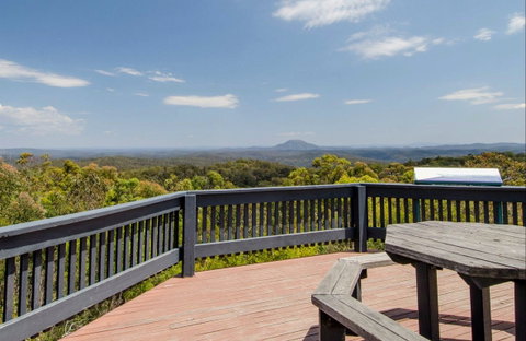 Finchley Lookout - E Caravan Parks 0