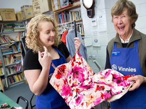 Vinnies On High Street - E Caravan Parks 0