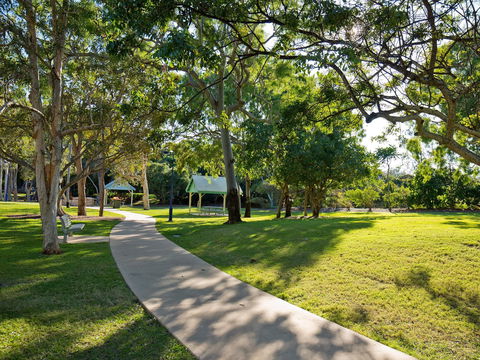 Millennium Esplanade And Tannum Sands Beach - E Caravan Parks 0