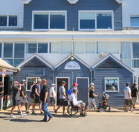 Newcastle Shoreline Walk - E Caravan Parks