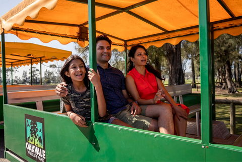 Oakvale Wildlife Park - E Caravan Parks 2