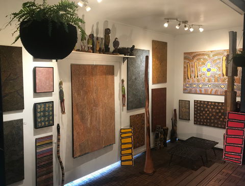 Red Sand Aboriginal Art Gallery - E Caravan Parks 0