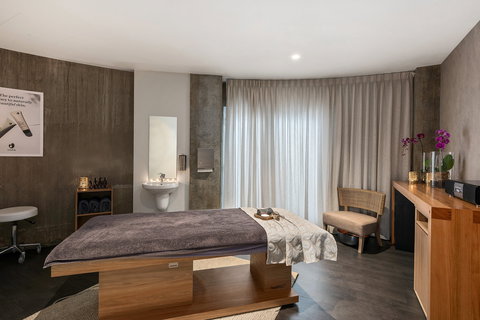 Silo Day Spa - E Caravan Parks 2