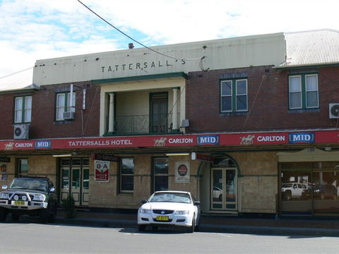 Tattersalls Hotel - Casino - E Caravan Parks 0