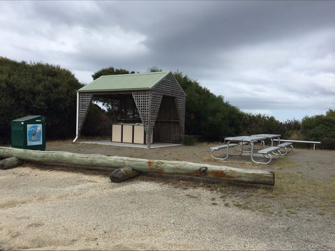 The Lady Barron Foreshore Walk - E Caravan Parks 2