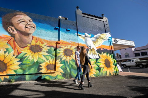 Art Trails In The Moree Plains - E Caravan Parks 2