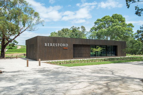 Beresford Estate Tasting Pavilion - E Caravan Parks 1