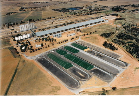 Co-operative Bulk Handling (CBH) Wheat Storage And Transfer Depot - E Caravan Parks 0
