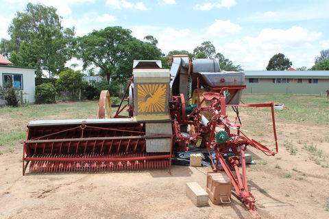Ed's Old Farm Machinery Museum - E Caravan Parks 1