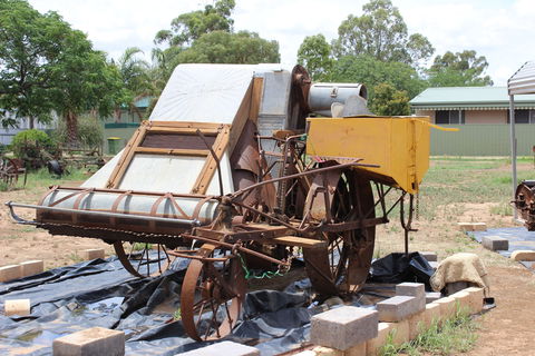 Ed's Old Farm Machinery Museum - E Caravan Parks 2