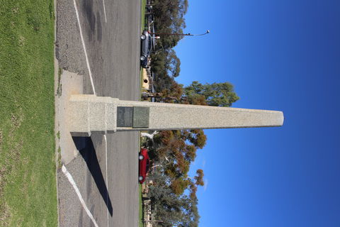 Hawdon And Bonney Obelisk Barmera - E Caravan Parks 0