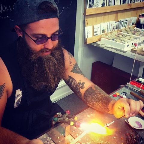 Hot Glass Demonstrations And Classes - E Caravan Parks 1