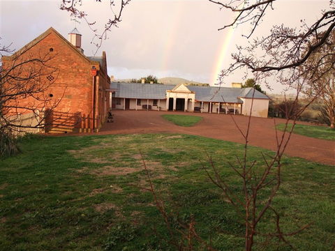 Hume And Hovell Walking Track - E Caravan Parks 0