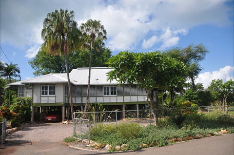 Myilly Point Heritage Precinct - E Caravan Parks 1