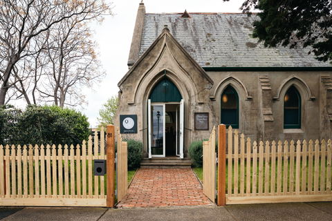 Queenscliff Gallery And Workshop - E Caravan Parks 1