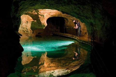 Jenolan Caves: Extended Orient Cave Tour - E Caravan Parks 1