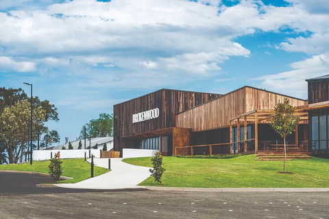 VIP Soil-To-Cellar Experience - E Caravan Parks 2