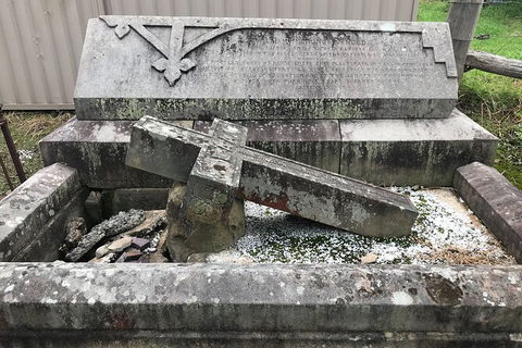 Tea Gardens And Hawks Nest Beach Bus Guided Tour - E Caravan Parks 3