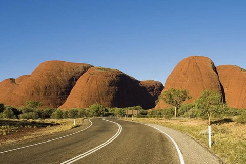 5-Hour Kata Tjuta Sunrise Tour From Ayers Rock With Breakfast - E Caravan Parks 5