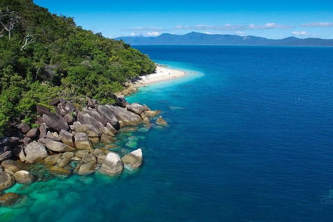 Fitzroy Island Catamaran Transfers From Cairns - E Caravan Parks 4