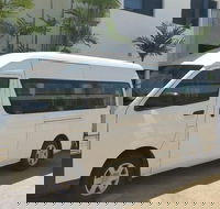 Airport Transfer to or from Cairns hotels for up to 13 people 7am-10pm - E Caravan Parks