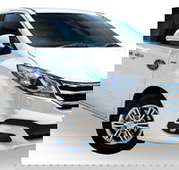 Luxury Van Private Transfer Cairns Airport - Cairns City - E Caravan Parks
