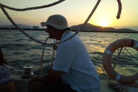 Sailing Boat Overnight Live Aboard Experience Townsville - E Caravan Parks 0