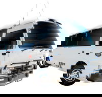 Corporate Bus Private Transfer Cairns Airport - Cairns City. - E Caravan Parks