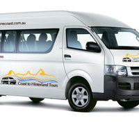 11 Seat Minibus  Sunshine Coast Airport Private Transfer