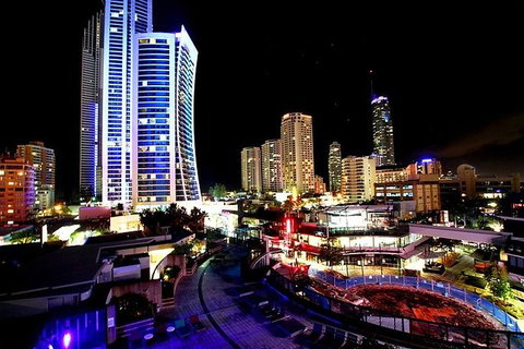 Gold Coast Airport Transfers : Gold Coast City To Airport OOL In Luxury Car - E Caravan Parks 1