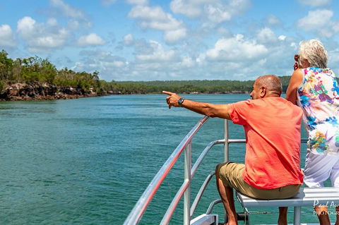 Sandy Straits Scenic & Wildlife Cruise - E Caravan Parks 0