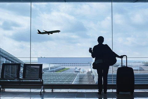 Private Transfer: Avalon International Airport (AVV) To Melbourne - E Caravan Parks 0
