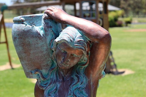 Small-Group Wine Tour In Margaret River With Tasting Plate - E Caravan Parks 6